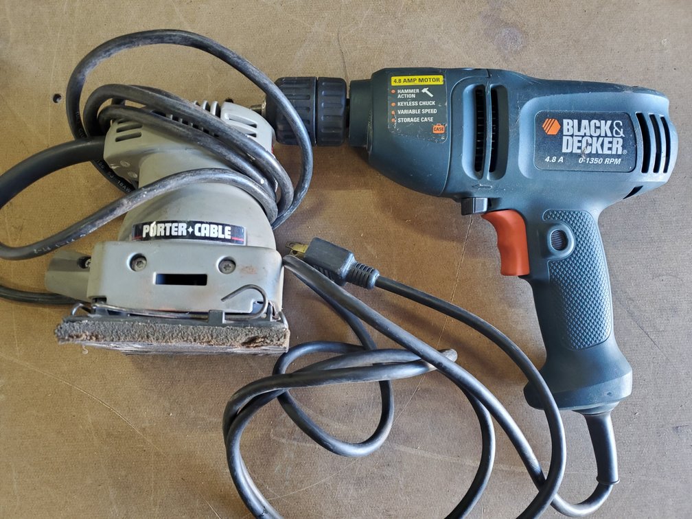 Lot 148: Sander and drill