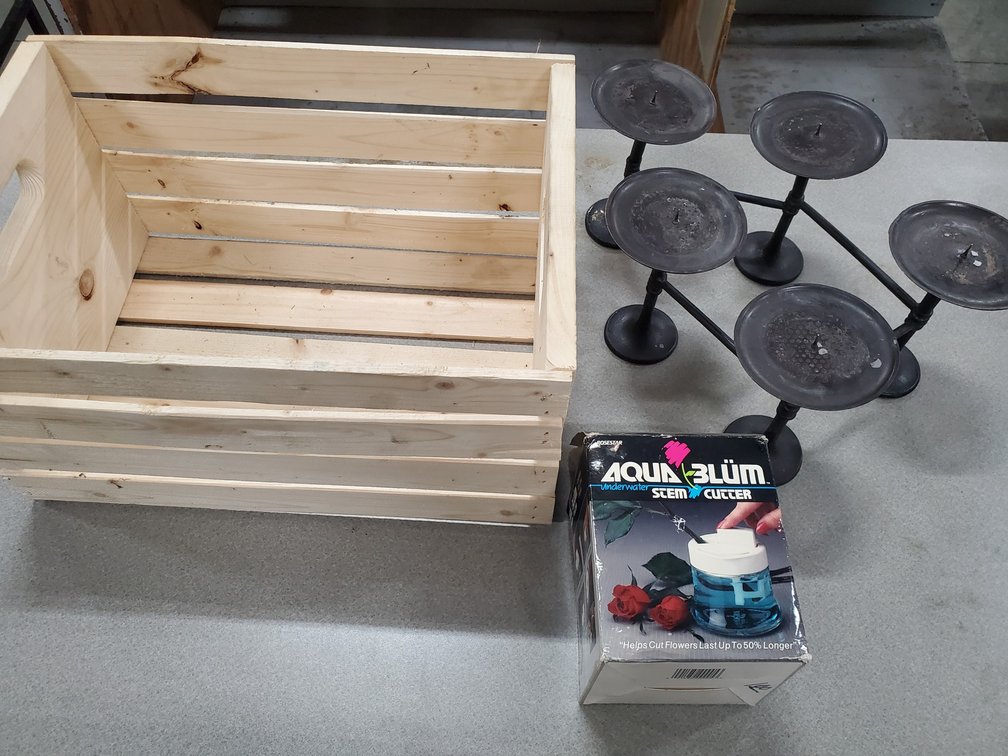 Lot 117: Wooden box, stem cutter and candle stand