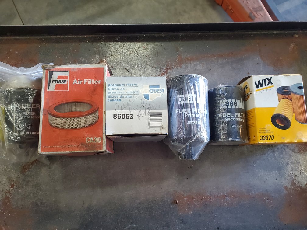Lot 74: Fuel filters
