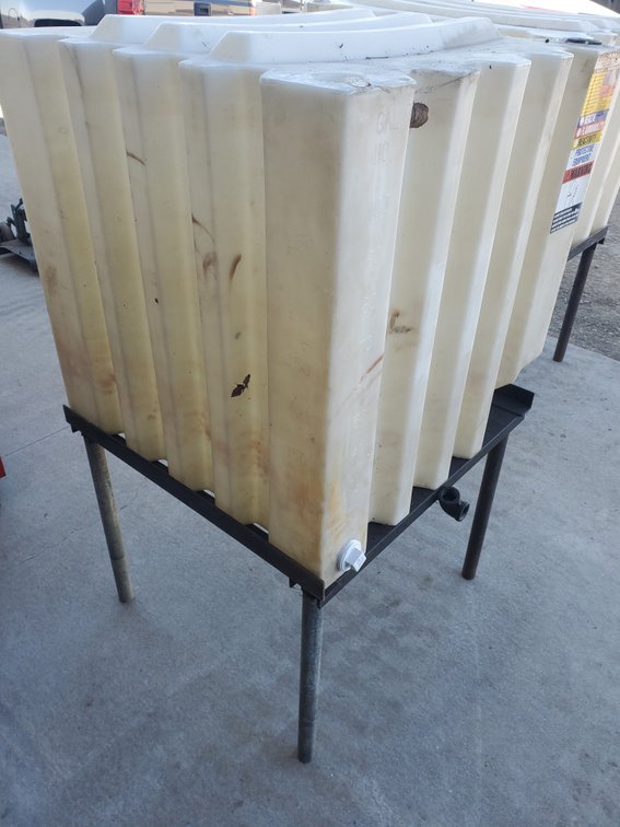 Lot 82: Tote-A-Lube 120 gallon oil tank with stand