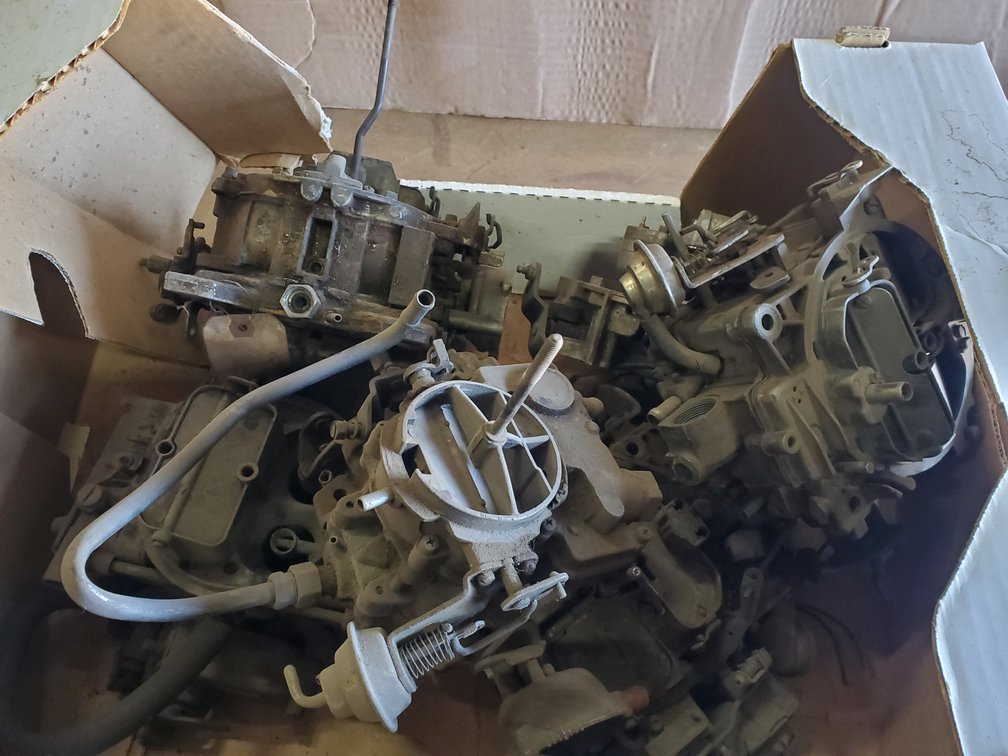 Lot 88: Box of vehicle carburetors