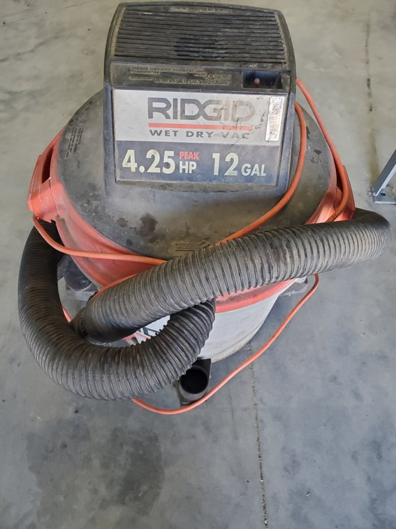 Lot 90: Rigid shop vac