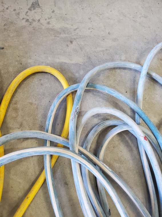 Lot 157: Lot of extension cords