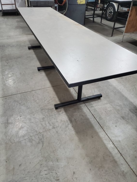 Lot 128: Table