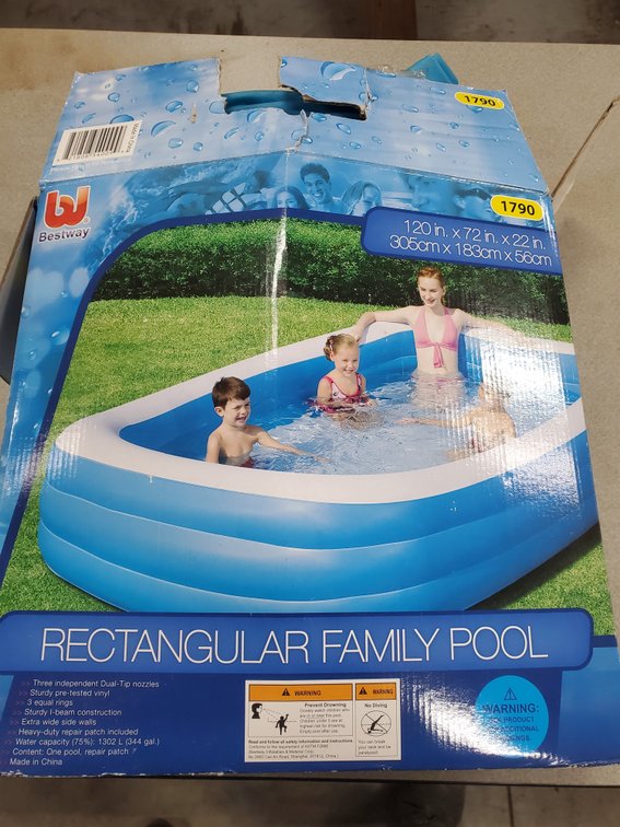 Lot 193: Swimming pool