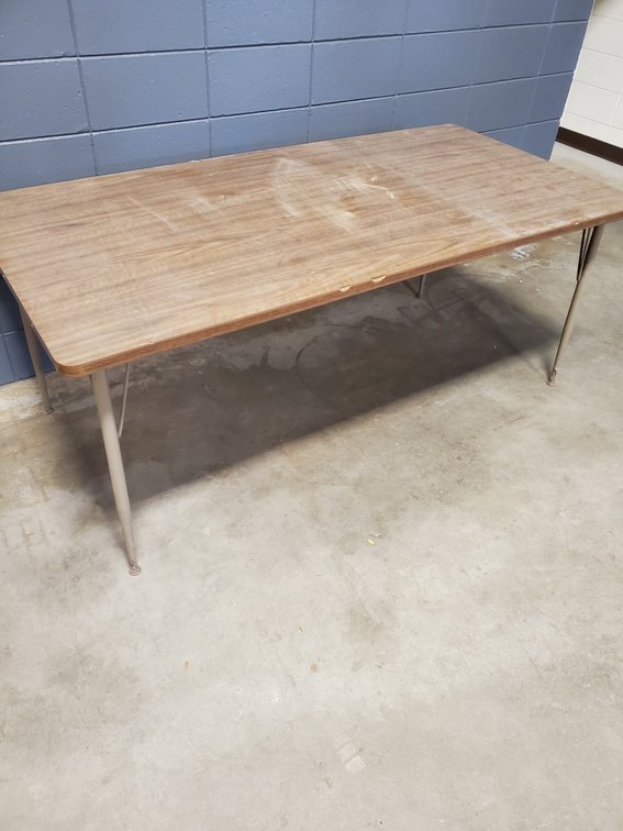 Lot 54: Table