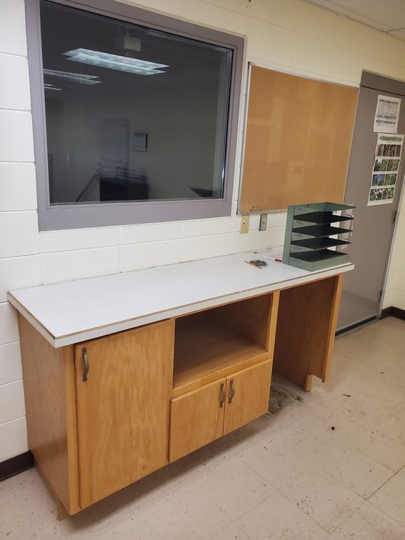 Lot 60: Cabinet,pin board and miscellaneous