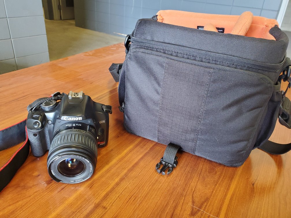 Lot 48: Canon Camera