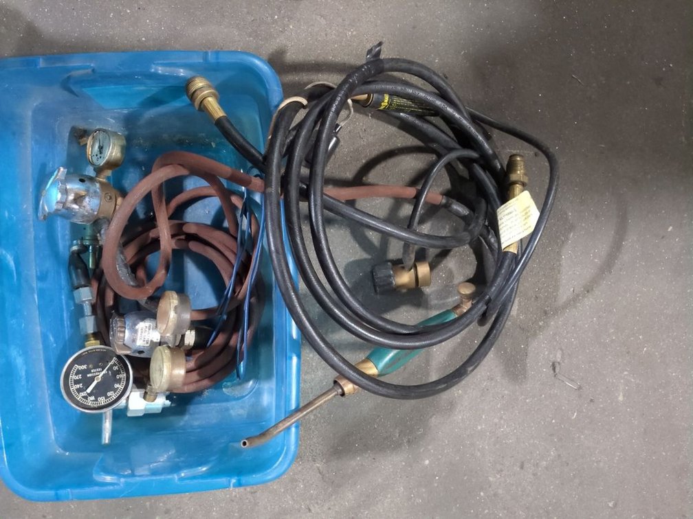 Lot 9A: TurboTorch Air Acetylene Torch Kit With Hoses Gauges Regulators Untested