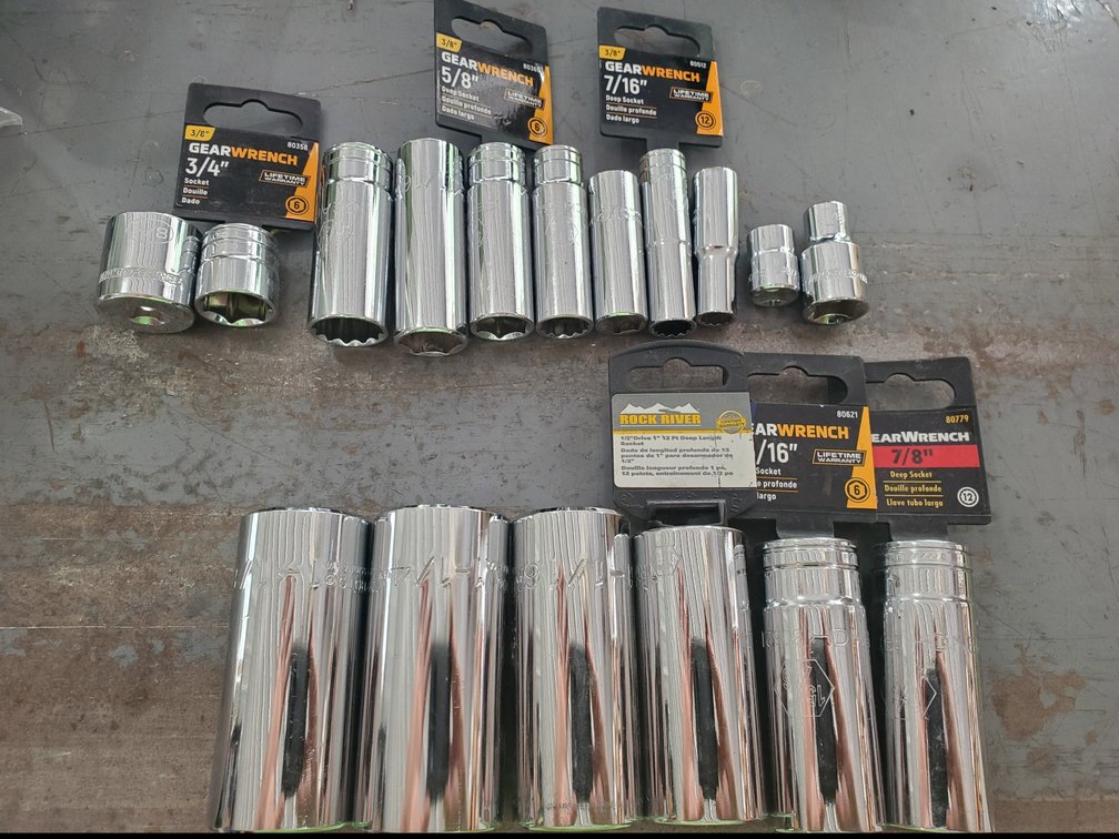 Lot 50: New Brand name sockets