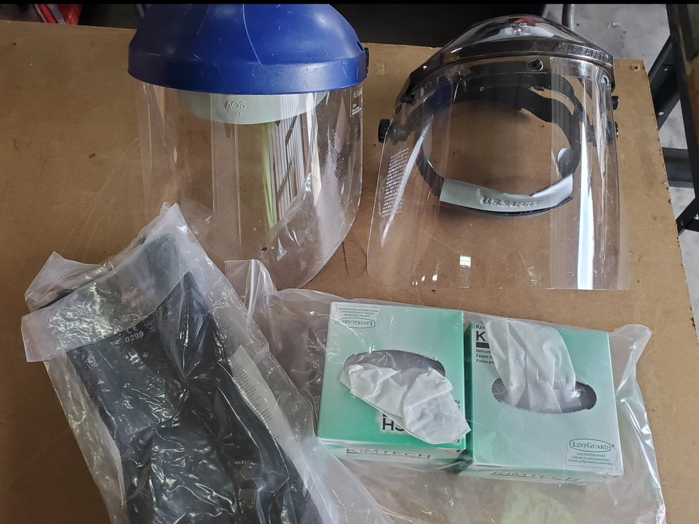 Lot 179: Safety sheilds, gloves and wipes