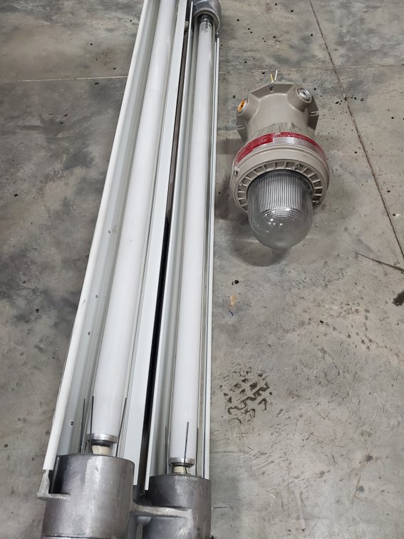 Lot 215: Explosion proof lights