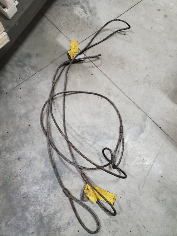 Lot 213: Lifting cables/slings