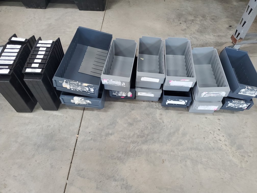 Lot 164: Plastic parts/bolt bins