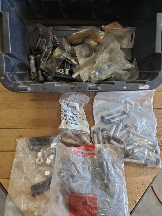 Lot 219: Hardware and other components