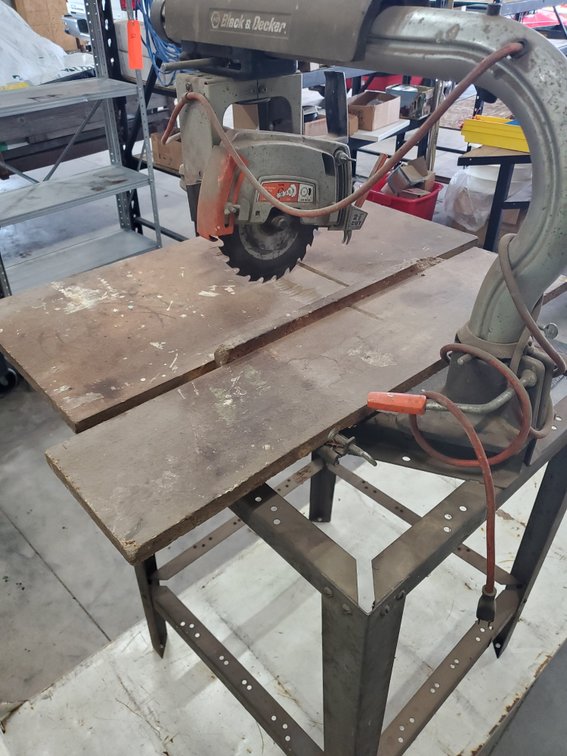 Lot 168: Black and Decker table saw