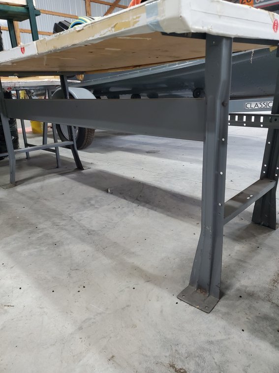 Lot 182: Uline work bench