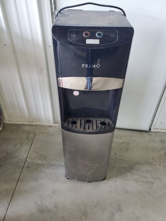 Lot 252: Primo water cooler