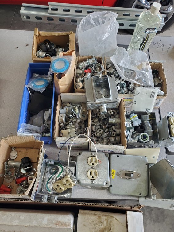 Lot 116: Electrical lot/unistrut