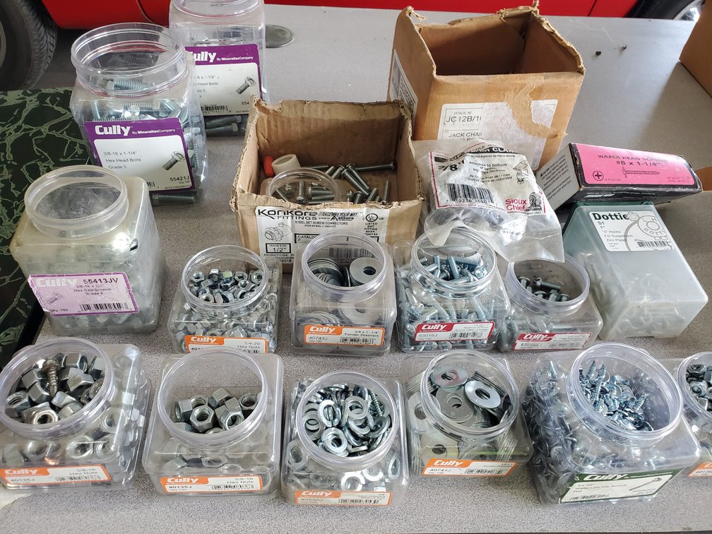 Lot 117: New Hardware