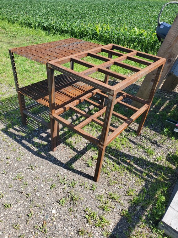 Lot 207: 2 metal tables