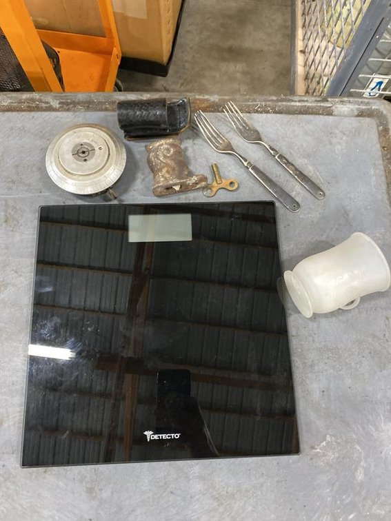 Lot 81A: Assortment of Small Household and Mechanical Items