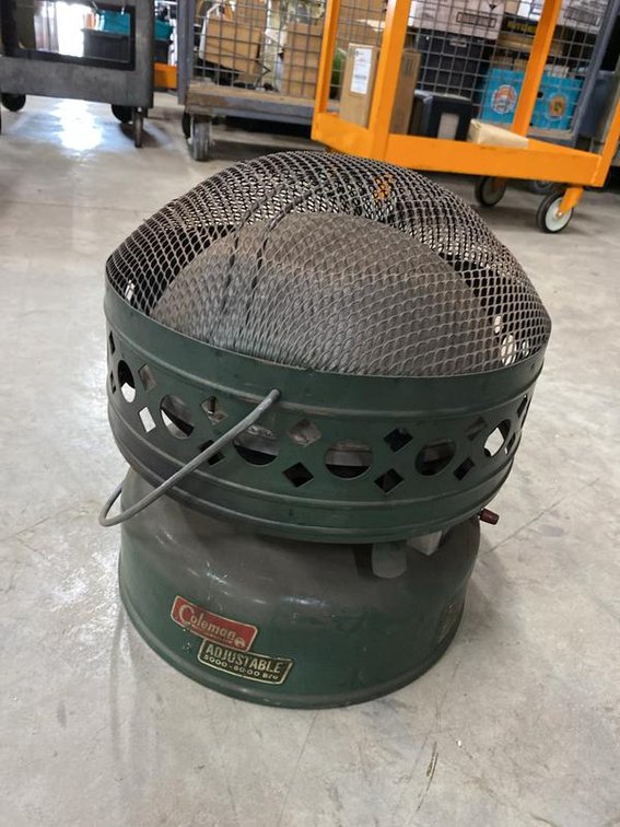 Lot 86A: Coleman Adjustable 3000-5000 BTU Catalytic Camp Heater