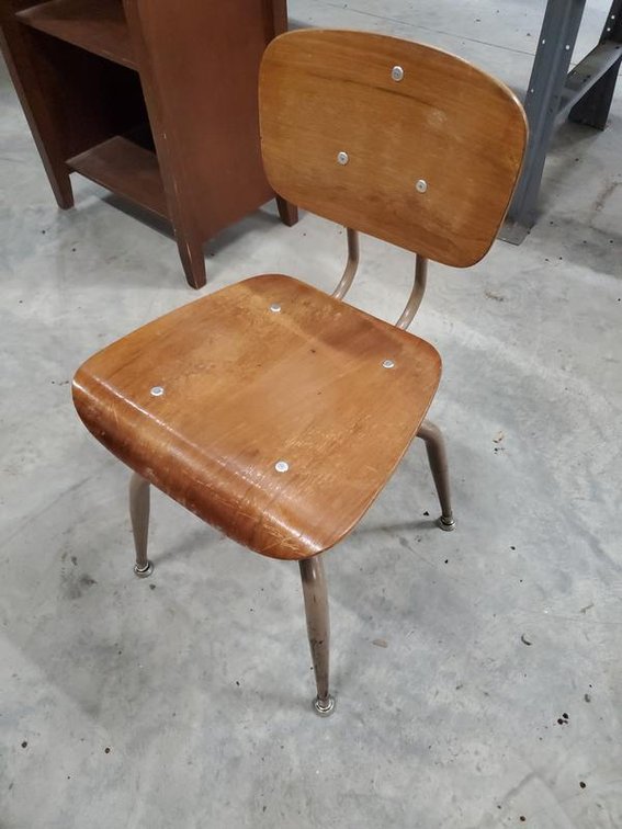 Lot 143: Peabody Seating Vintage Adjustable Student Chair Wood Metal