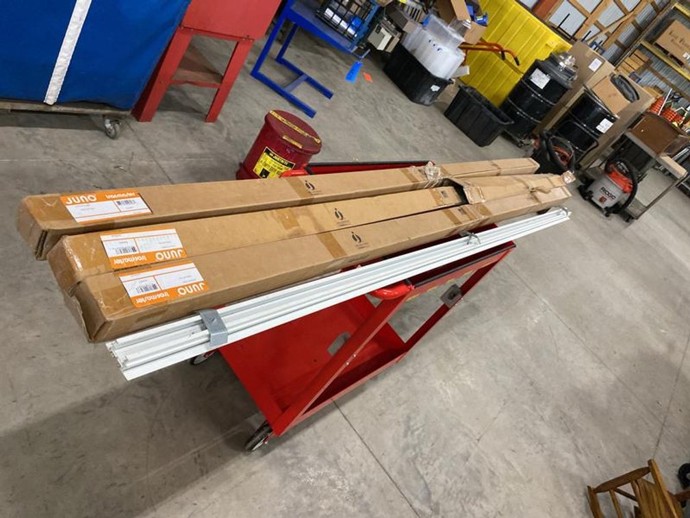 Lot 163M: Group of Juno Trackmaster 8ft White Track Lighting Rails