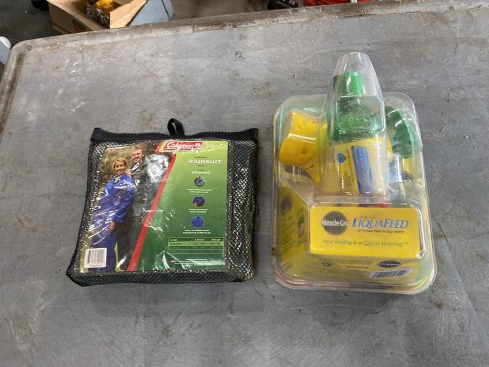 Lot 166A: Coleman Aurora Medium Rainsuit and Miracle-Gro LiquaFeed Kit