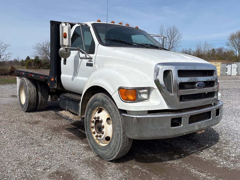 Lot 3: 2005 Ford F-650  W/ 11' Flat Bed