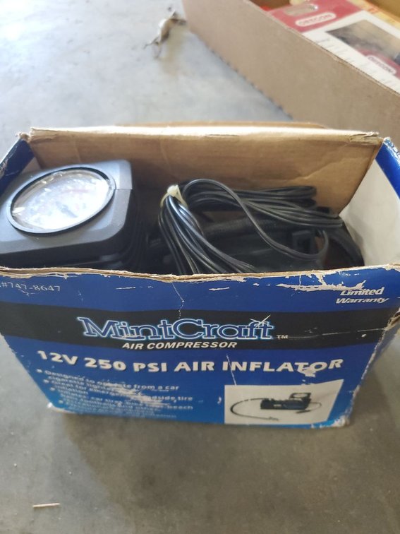 Lot 106: MintCraft 12V 250 PSI Portable Air Inflator Compressor w/ Box