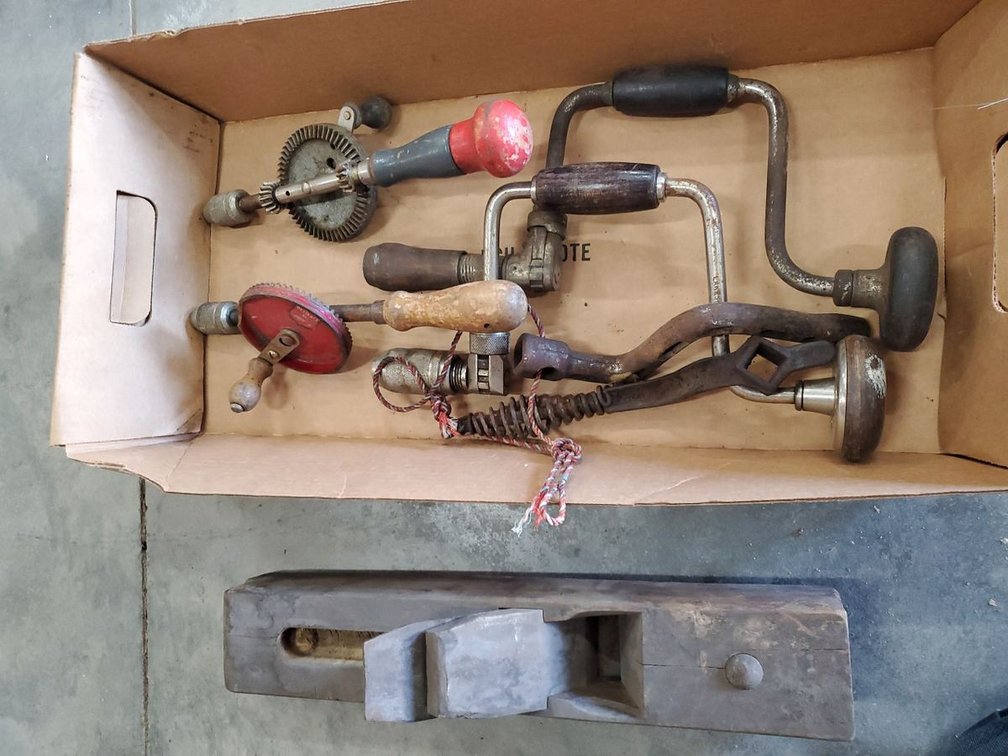 Lot 109: Vintage Hand Tool Lot Braces Hand Drills Wooden Molding Plane