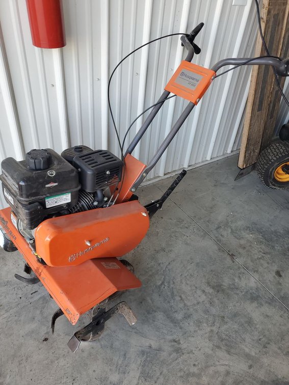 Lot 55: Husqvarna FT900 Gas Front Tine Garden Tiller Cultivator