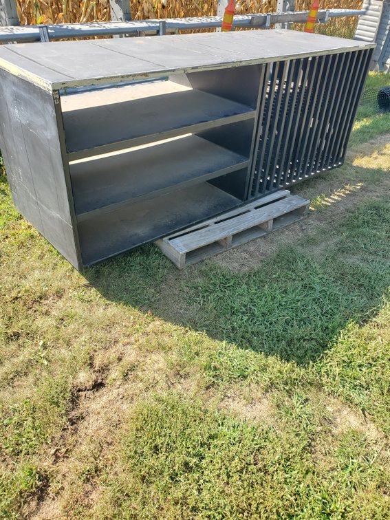 Lot 21: Heavy duty bench/storage rack