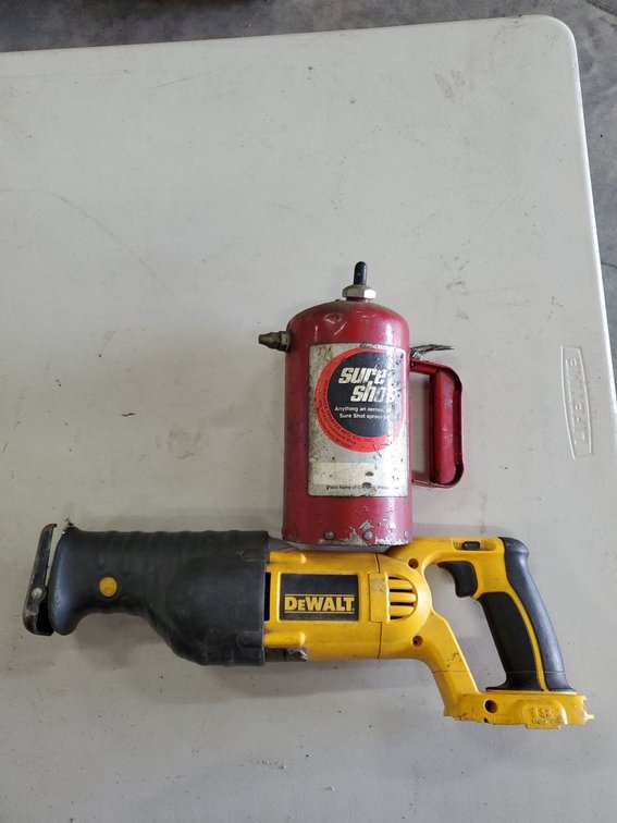 Lot 91: DeWalt DC385 18V Reciprocating Saw & Sure Shot Aerosol Sprayer