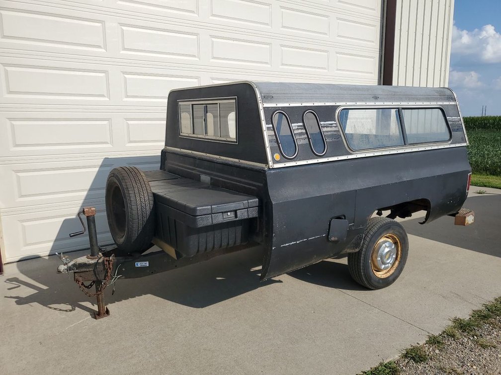 Lot 110A: Chevrolet Pickup Bed Utility Trailer w/ Camper Shell & Storage Box