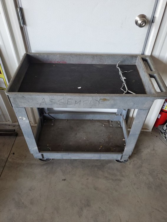 Lot 167: Rubbermaid 4500 Commercial Service Cart 16x30 Two Shelf Utility Cart
