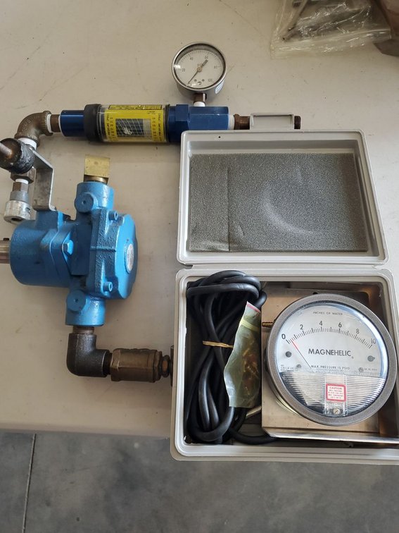 Lot 171: Dwyer Magnehelic Gauge HVPRO Pump Hedland Flow Meter Test Lot