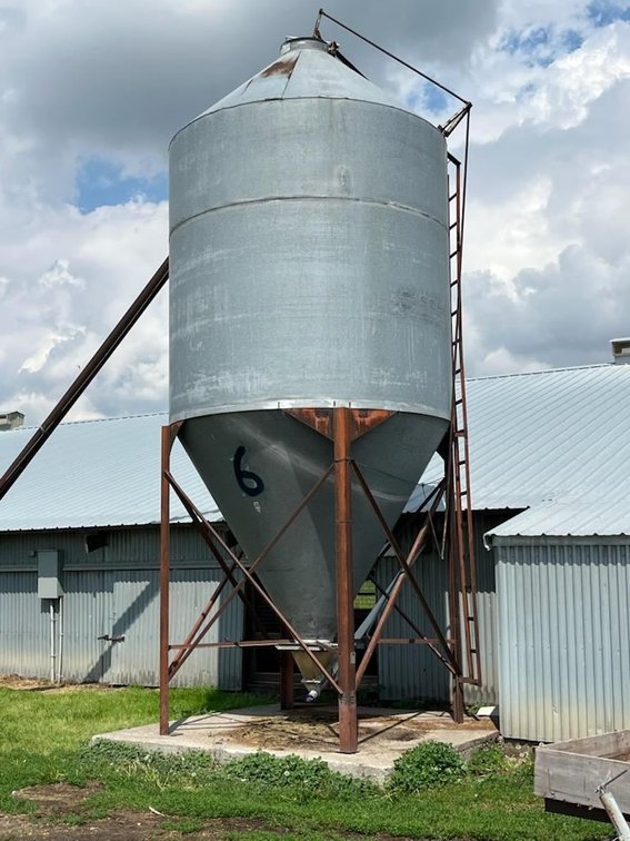 Lot 35b: Schuld Bulk Bin