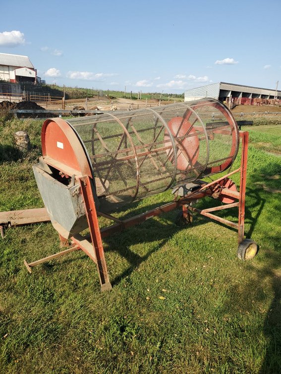 Lot 25a: Snowco Grain screener