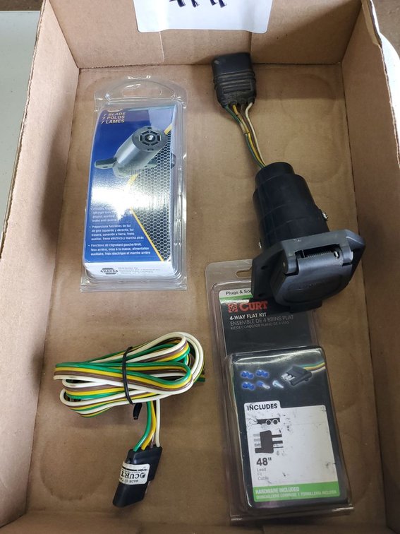 Lot 11: Trailer Wiring Connector Assortment NAPA CURT 4-Way 7-Blade