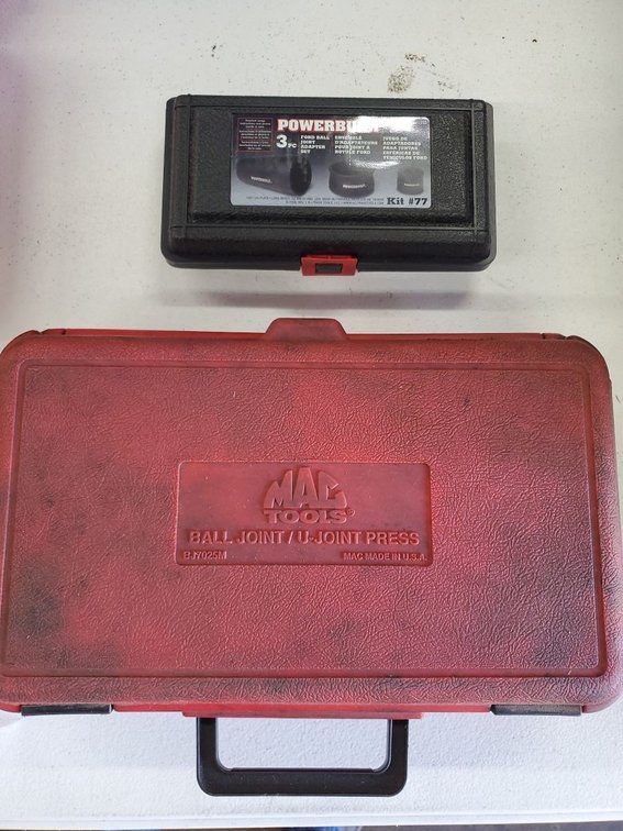 Lot 58: Mac Tools Ball Joint U-Joint Press w/ Powerbuilt Ford Adapter Set