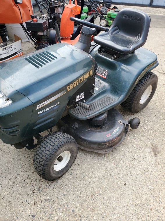 Lot 104F: Craftsman 42in Hydrostatic Riding Lawn Mower 15HP Kohler Repair