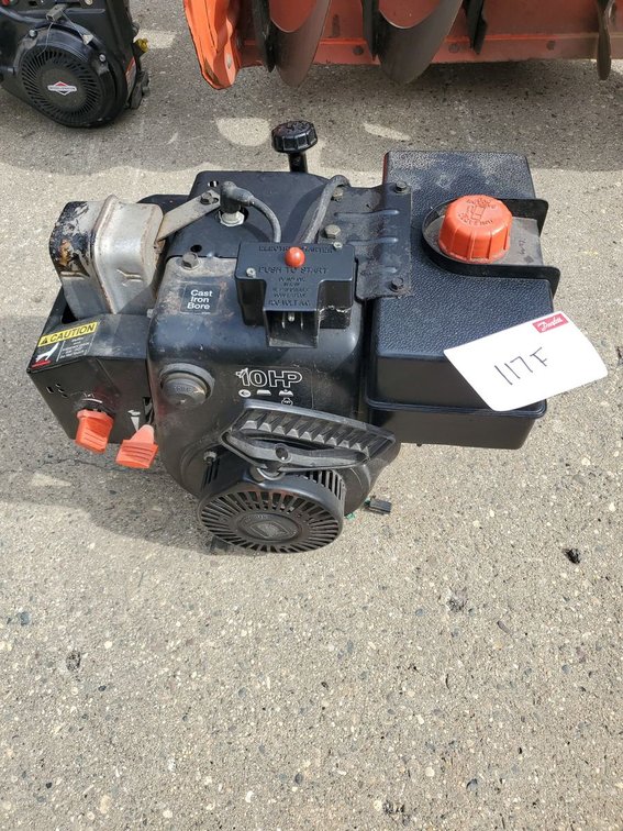 Lot 117F: Vintage 10HP Horizontal Shaft Gas Engine Cast Iron Bore Pull Start