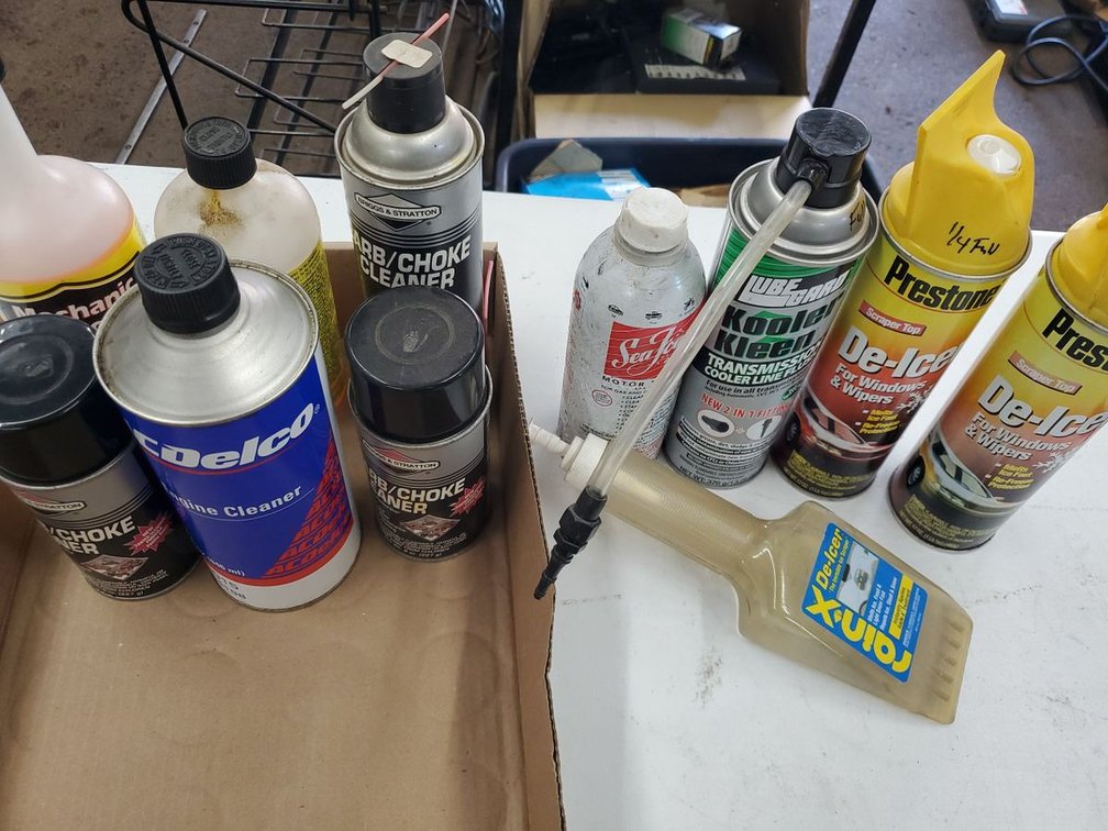 Lot 122: Automotive Additives & Cleaners Lot Briggs & Stratton ACDelco Prestone