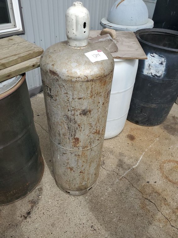 Lot 124F: Steel Compressed Gas Cylinder Tank w/ SCG Miyabi Valve Near Full