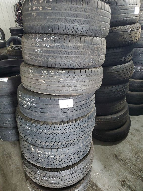 Lot 361L: Lot of Assorted 17 Inch Used Tires Mixed Tread Patterns