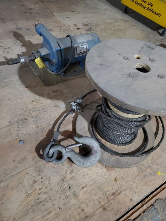 Lot 176L: Sta-Rite Water Pump & Steel Wire Rope Cable Reel Hook Mixed Lot
