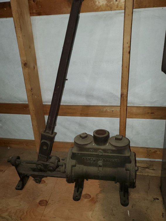 Lot 178L: A.Y. McDonald Cast Iron Hand Water Pump w/ Side Handle Antique